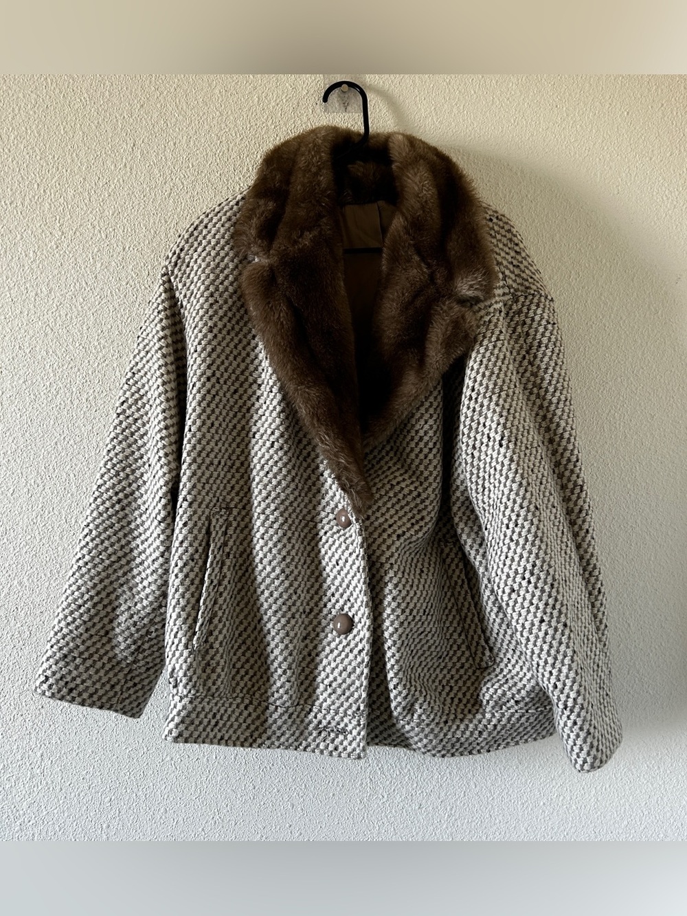 John Rico USA VTG Elegant bouclé jacket faux fur collar Fit Women’s Large